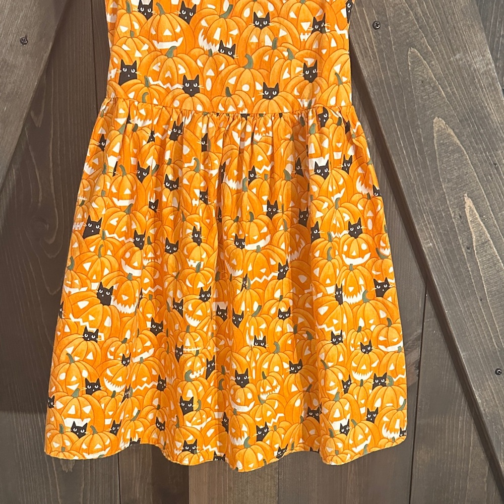 Retrolicious Pumpkin Pattern Dress - Picture 6 of 6